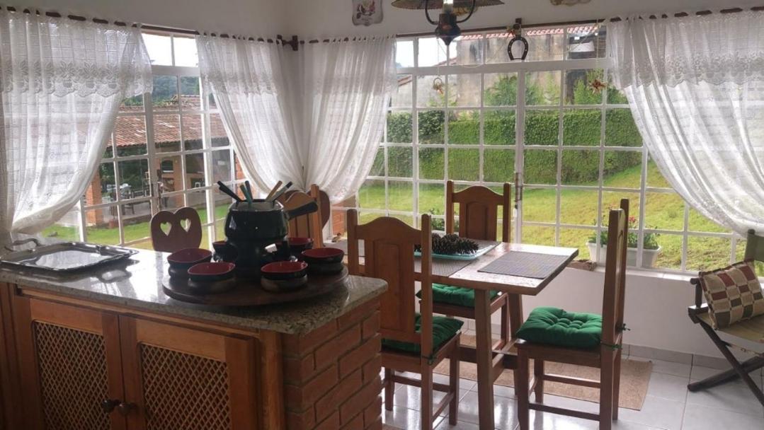 הוילה מונטה ורדה Casa Das Glicinias Perto Do Centro מראה חיצוני תמונה